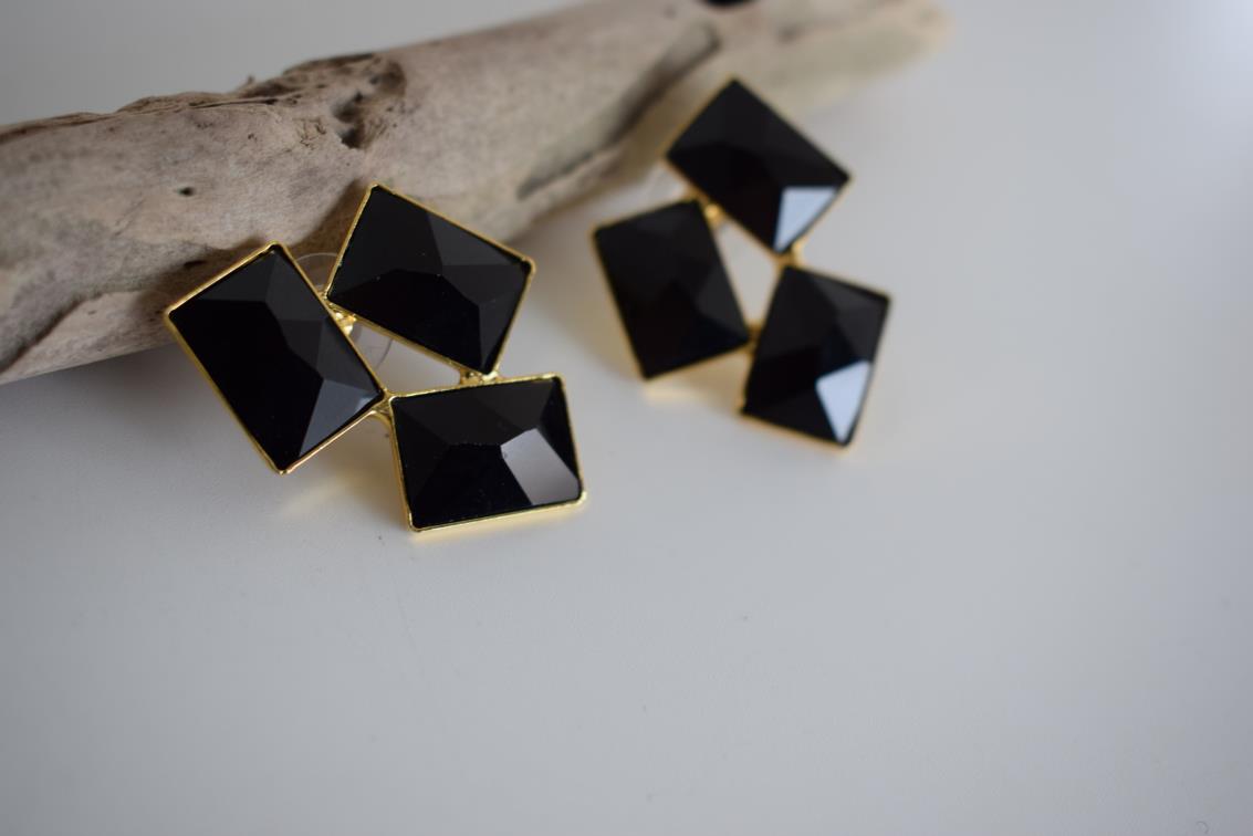 Crete Earrings with Crystal – Greek hammered jewelry in 18K gold plated, 18K silver plated, and rose gold plated. Handcrafted earrings with bold geometric faceted crystal design inspired by Minoan Crete.