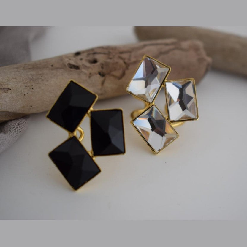 Crete Ring with Crystal – Greek hammered jewelry in 18K gold plated, 18K silver plated, and rose gold plated. Handcrafted adjustable ring with bold faceted crystal design inspired by Minoan Crete.