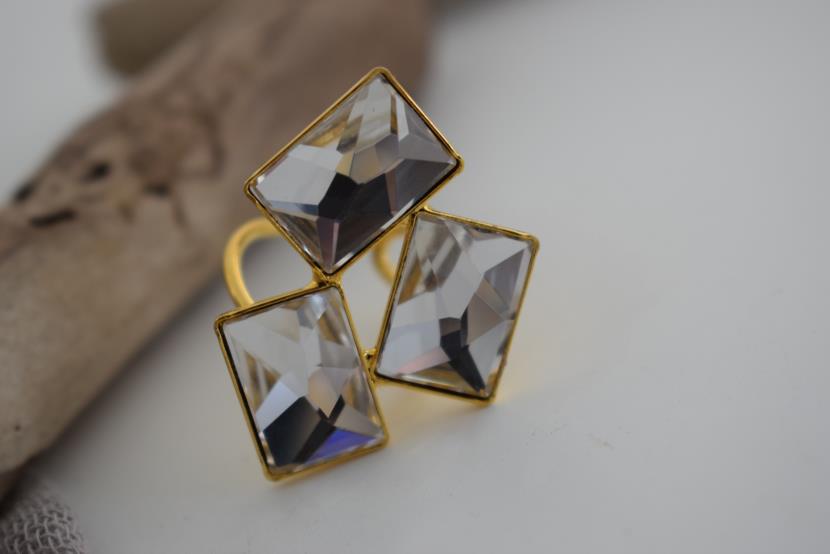 Crete Ring with Crystal – Greek hammered jewelry in 18K gold plated, 18K silver plated, and rose gold plated. Handcrafted adjustable ring with bold faceted crystal design inspired by Minoan Crete.