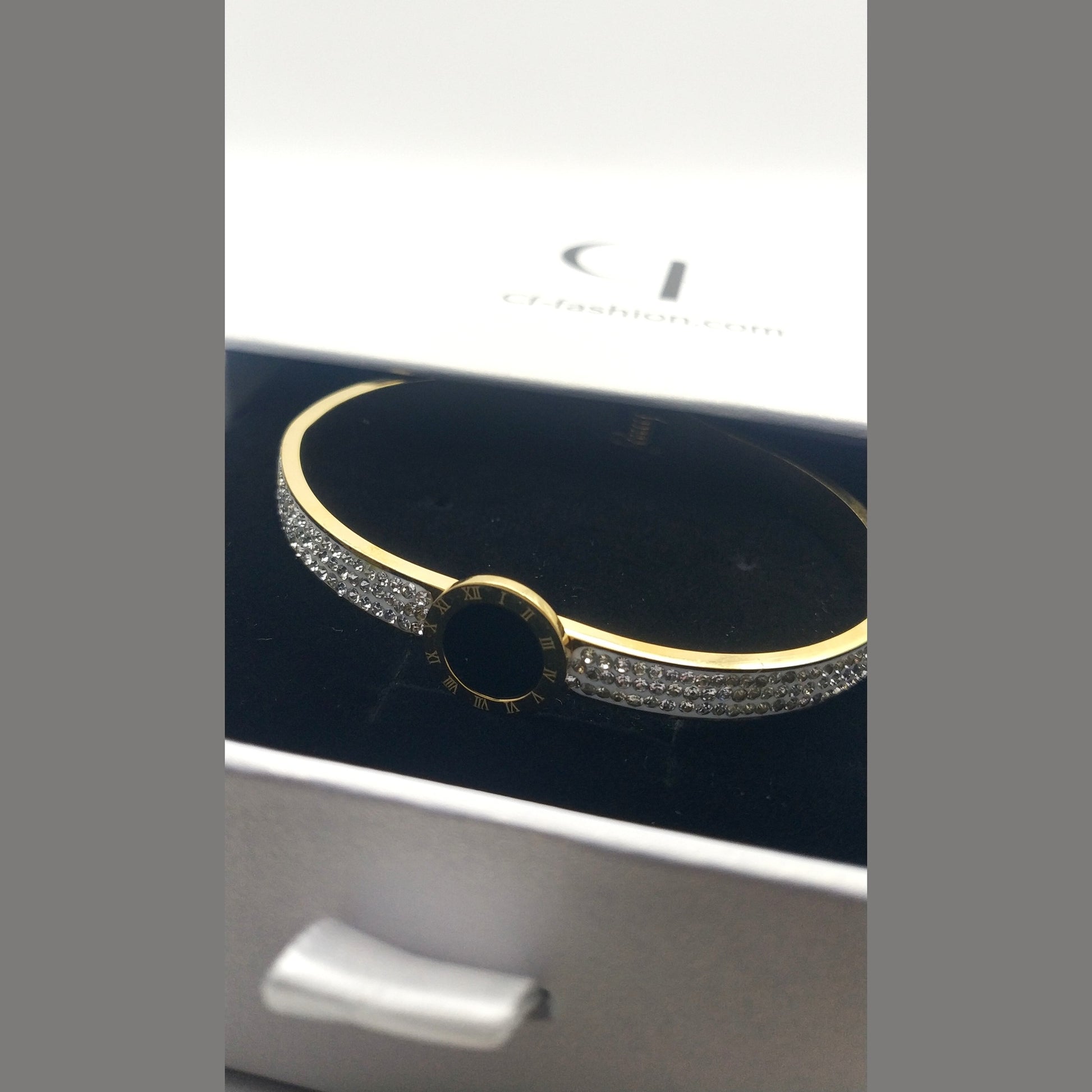 Bracelet Elegant Stainless Steel with Black Mother of Pearl, Roman Numerals & Rhinestones