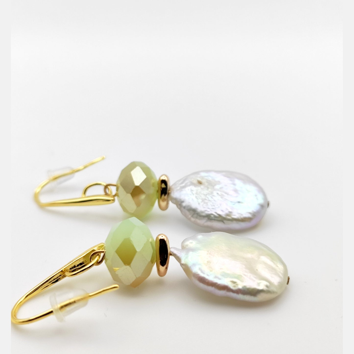 Handmade hypoallergenic 18K gold plated earrings with freshwater pearls and lime nephrite gemstone -HNSE 6 - CF fashion