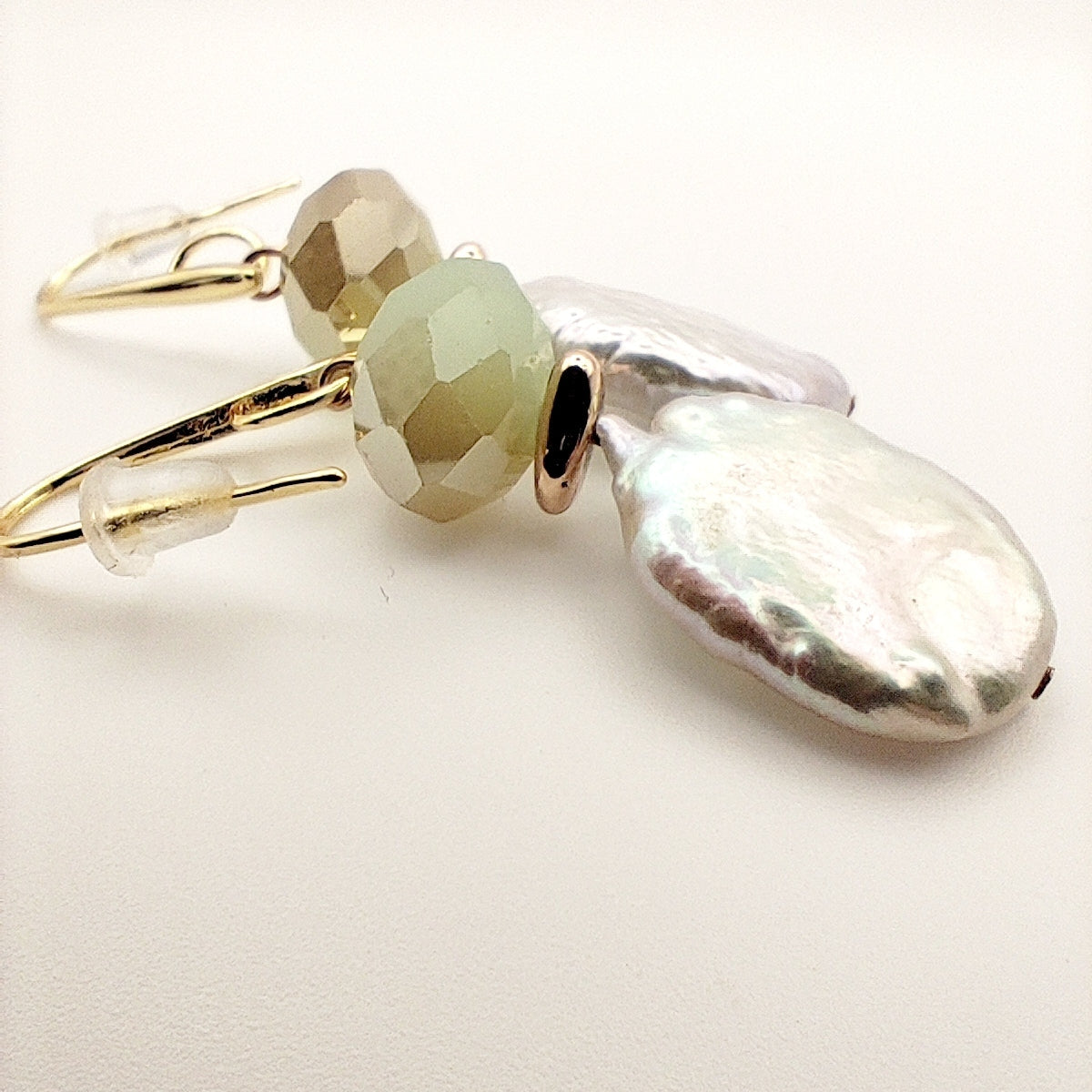 Handmade hypoallergenic 18K gold plated earrings with freshwater pearls and lime nephrite gemstone -HNSE 6 - CF fashion
