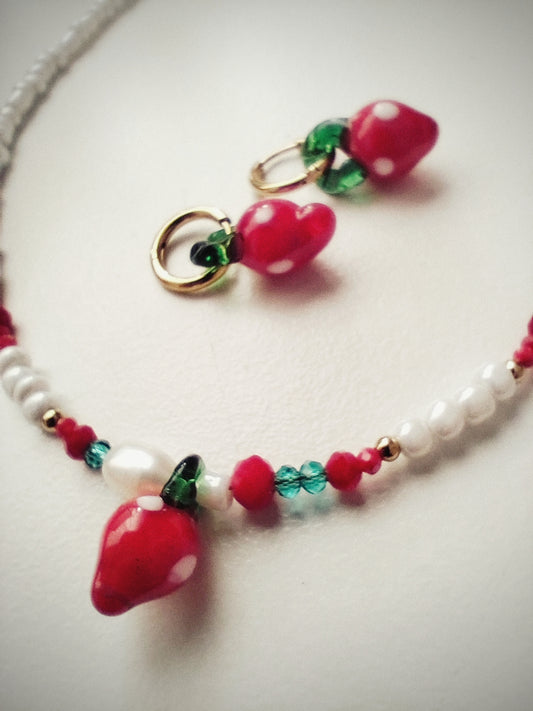 Handmade Strawberry Pendant Necklace – Cultured Freshwater Pearls & Stainless Steel