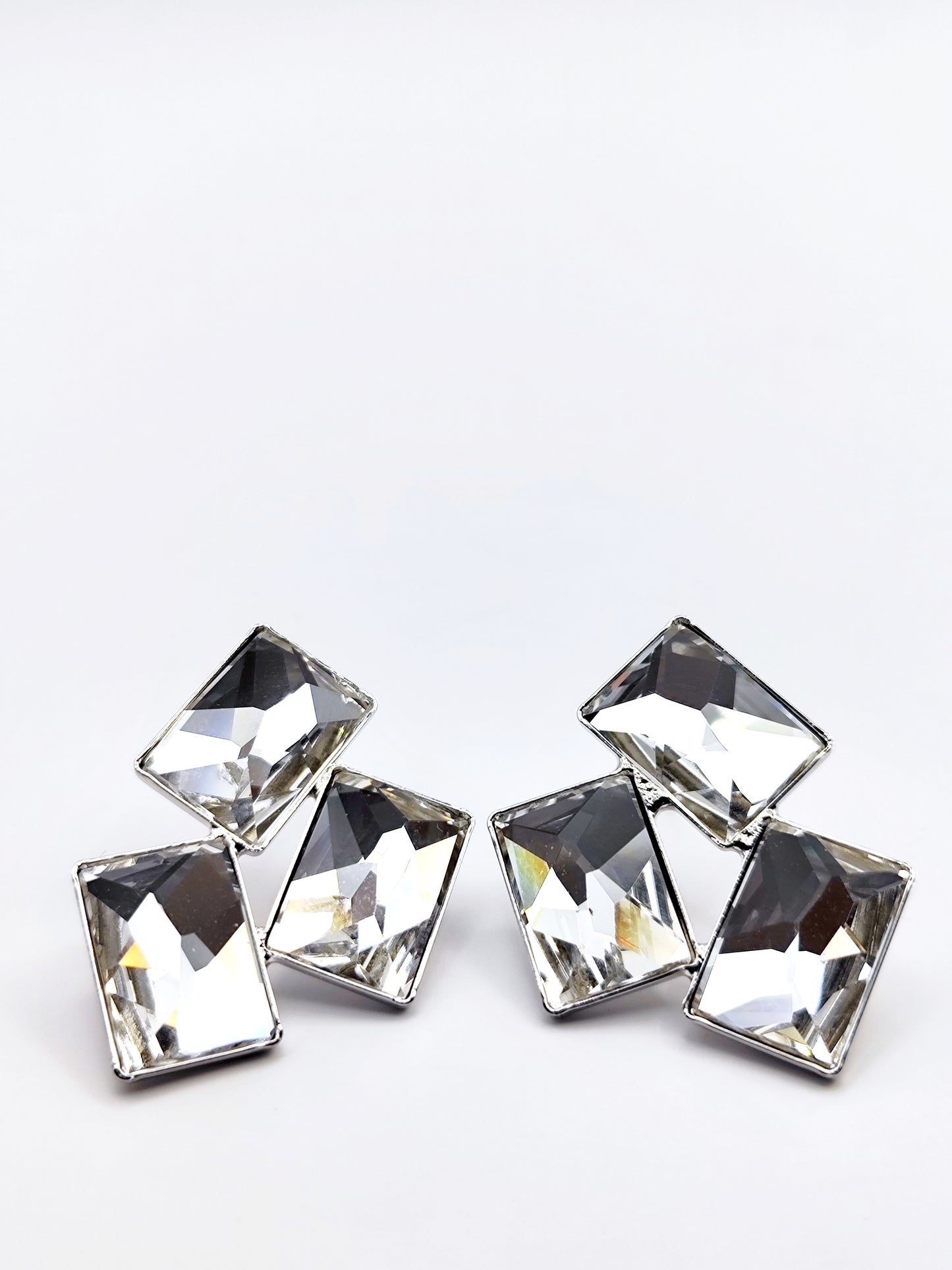 Crete Earrings with Crystal – Greek hammered jewelry in 18K gold plated, 18K silver plated, and rose gold plated. Handcrafted earrings with bold geometric faceted crystal design inspired by Minoan Crete.