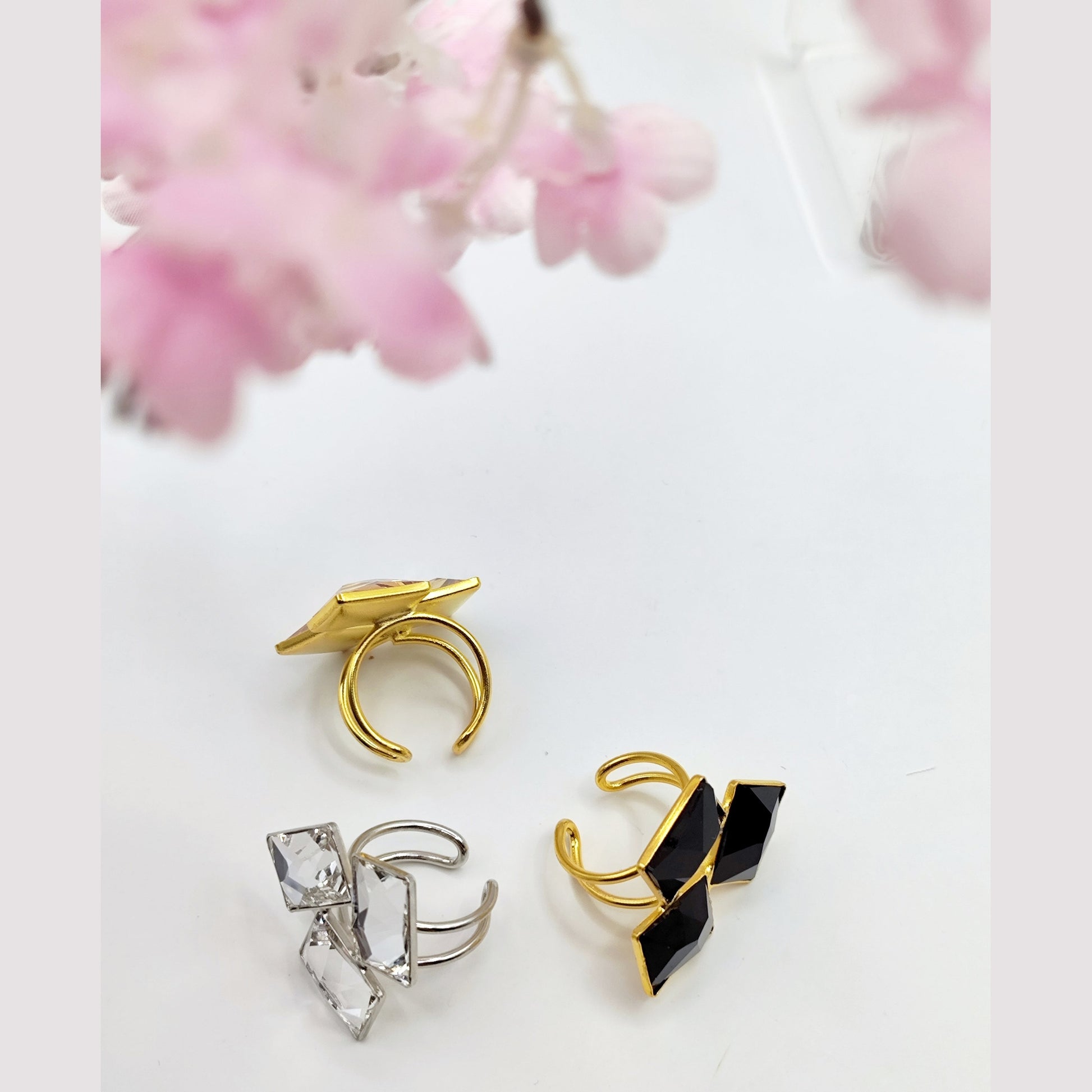 Crete Ring with Crystal – Greek hammered jewelry in 18K gold plated, 18K silver plated, and rose gold plated. Handcrafted adjustable ring with bold faceted crystal design inspired by Minoan Crete.