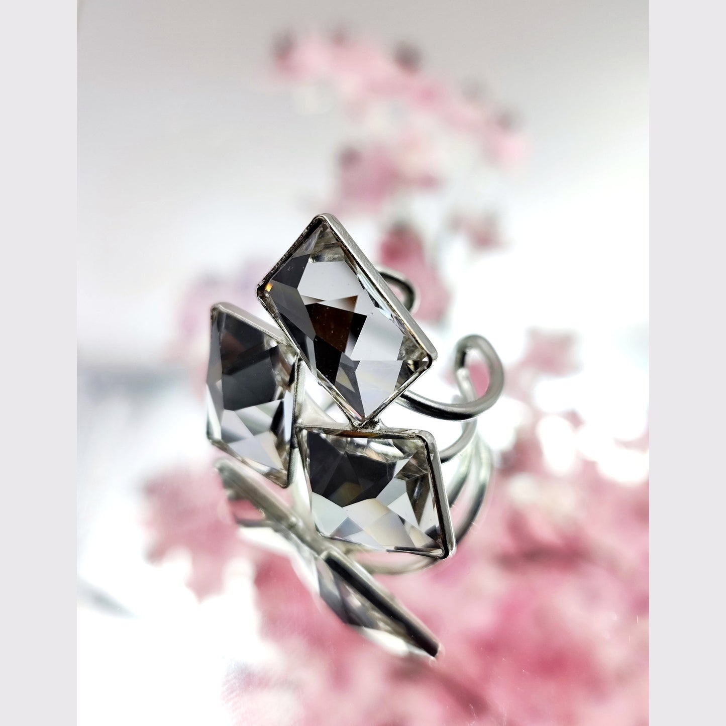 Crete Ring with Crystal – Greek hammered jewelry in 18K gold plated, 18K silver plated, and rose gold plated. Handcrafted adjustable ring with bold faceted crystal design inspired by Minoan Crete.