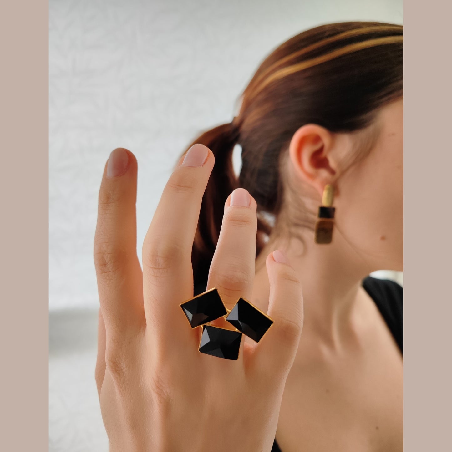 Crete Ring with Crystal – Greek hammered jewelry in 18K gold plated, 18K silver plated, and rose gold plated. Handcrafted adjustable ring with bold faceted crystal design inspired by Minoan Crete.