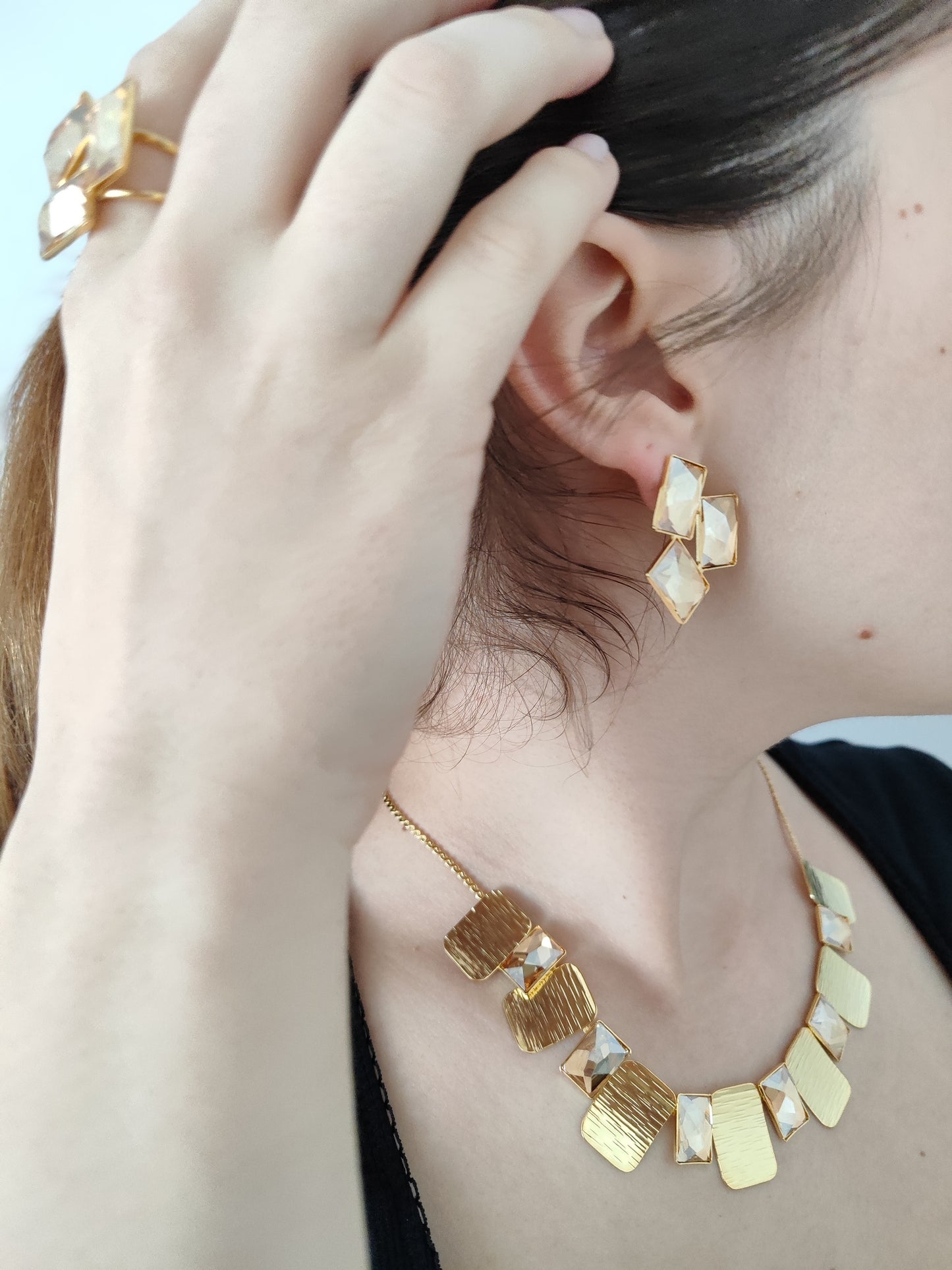 Crete Earrings with Crystal – Greek hammered jewelry in 18K gold plated, 18K silver plated, and rose gold plated. Handcrafted earrings with bold geometric faceted crystal design inspired by Minoan Crete.