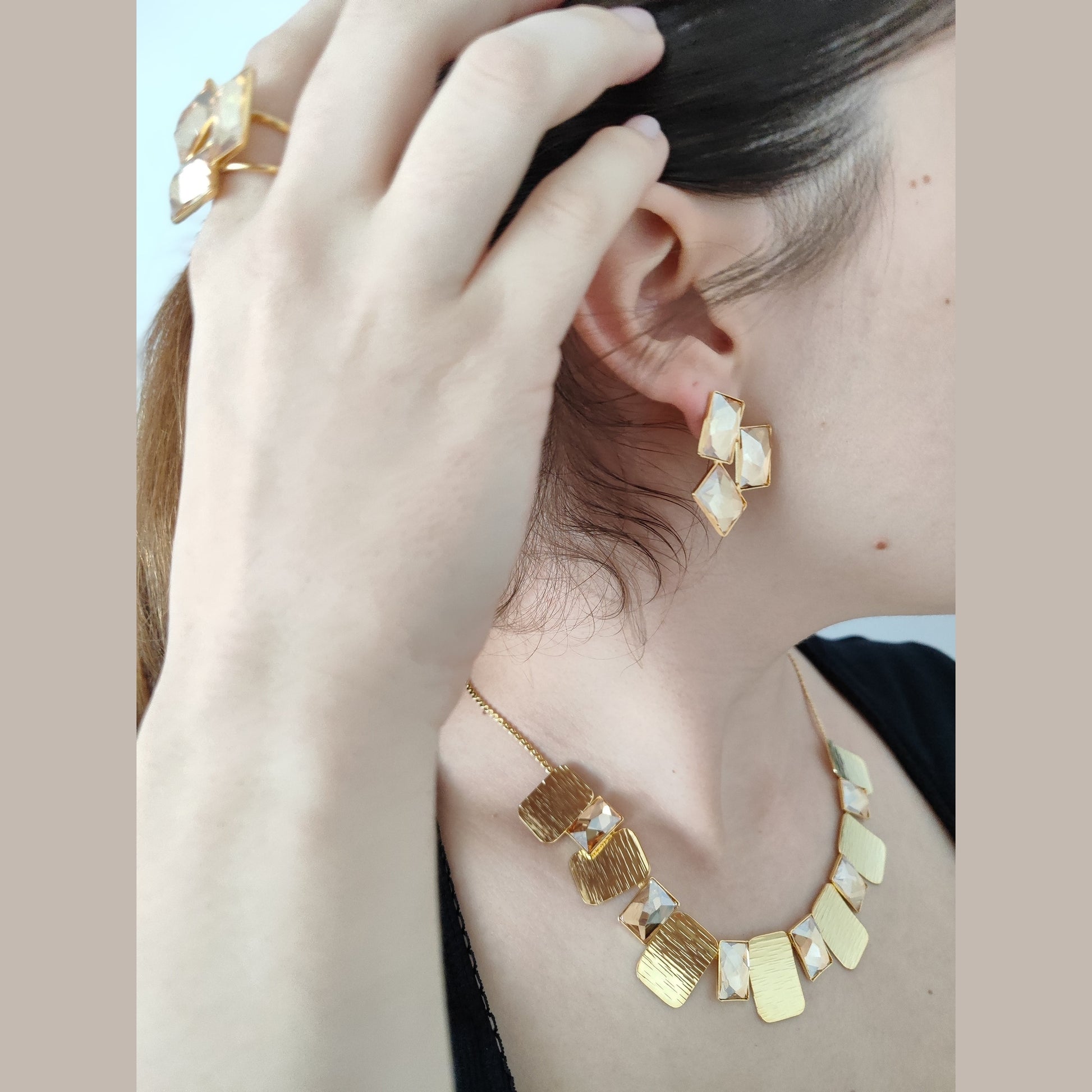 Crete Earrings with Crystal – Greek hammered jewelry in 18K gold plated, 18K silver plated, and rose gold plated. Handcrafted earrings with bold geometric faceted crystal design inspired by Minoan Crete.