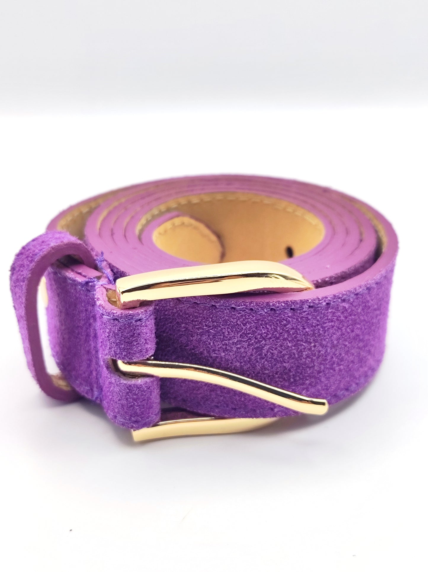 Premium brown suede leather belt with matte finish – unisex fashion accessory