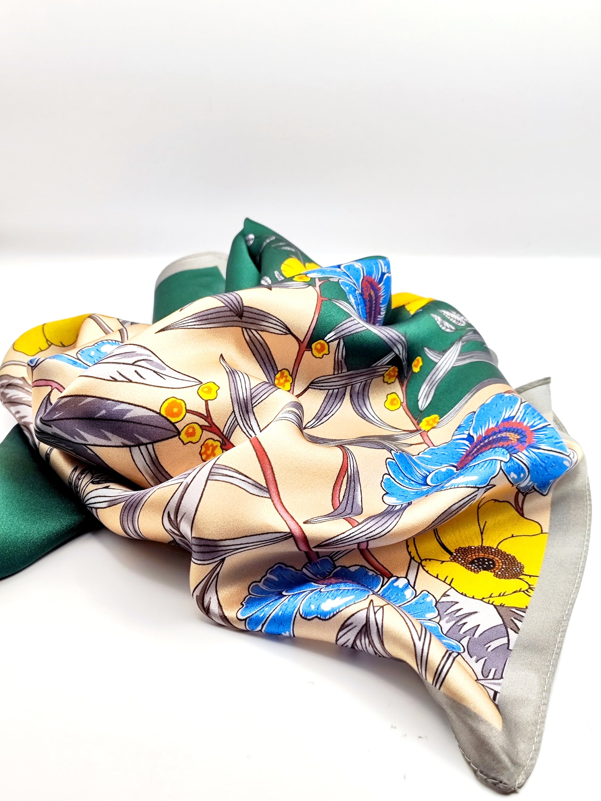 Botanica luxury silk square scarf 55x55 cm – emerald green with floral print – CF fashion