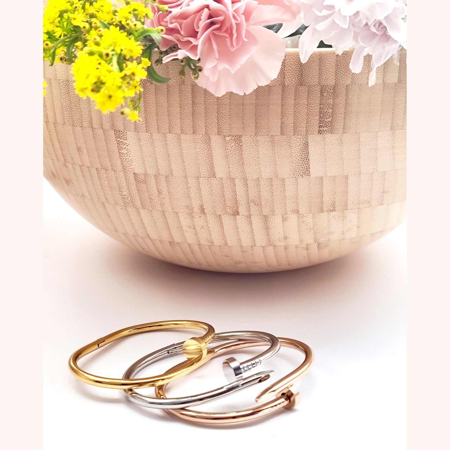 Nail design stainless steel bangle bracelet in gold, silver, and rose gold – CF fashion