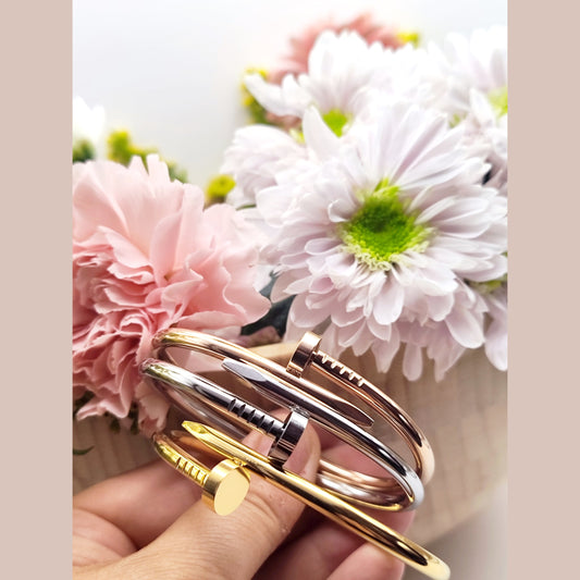 Nail design stainless steel bangle bracelet in gold, silver, and rose gold – CF fashion