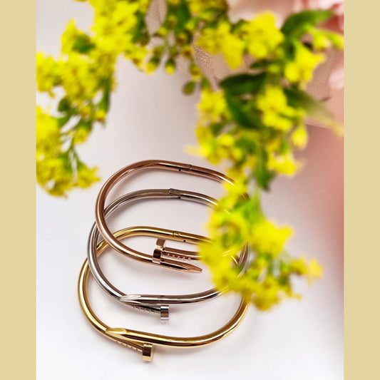 Nail design stainless steel bangle bracelet in gold, silver, and rose gold – CF fashion