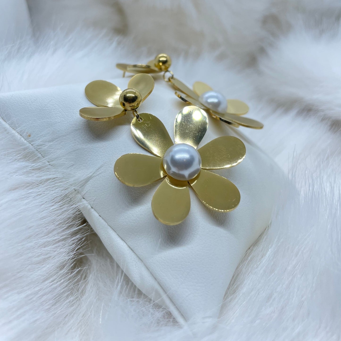 Gold Flower Pearl Stainless Steel Stud Earrings – Elegant & Hypoallergenic - SSE 8 - CF fashion