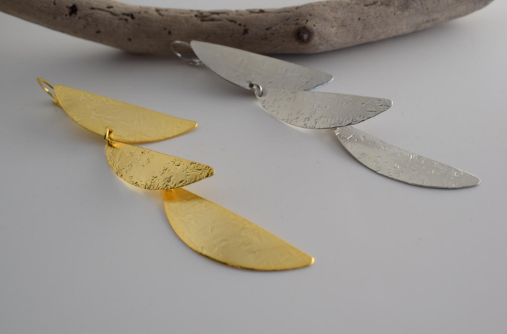 Hellea earrings – Greek hammered jewelry – 18K gold or silver plated – cascading articulated hammered drops – also available in rose gold