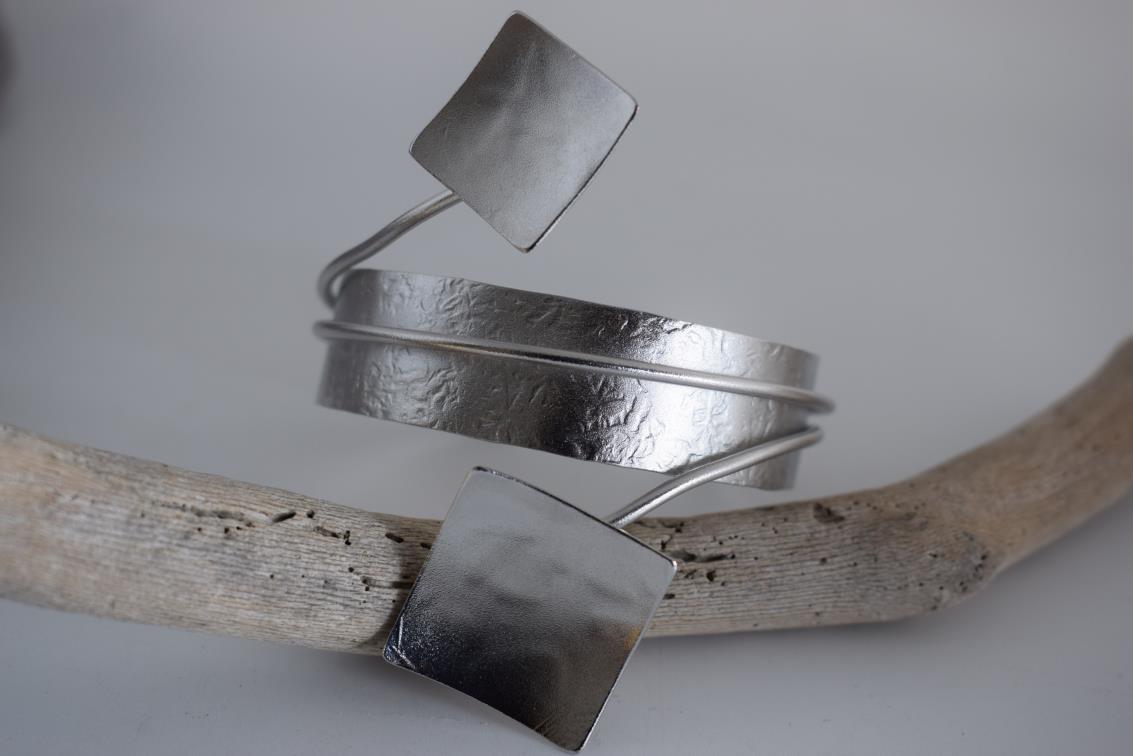 Rhombus bracelet Greek hammered jewelry available in 18K gold plated, 18K silver plated, and rose gold plated geometric cuff.