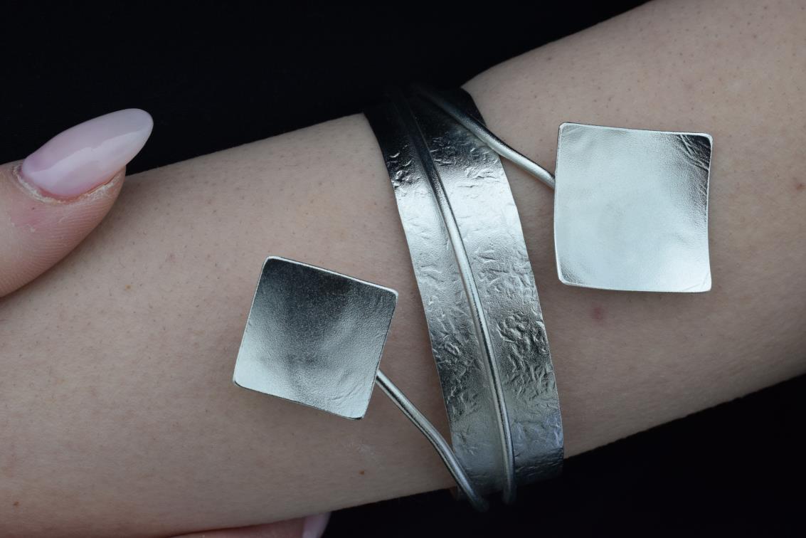 Rhombus bracelet Greek hammered jewelry available in 18K gold plated, 18K silver plated, and rose gold plated geometric cuff.