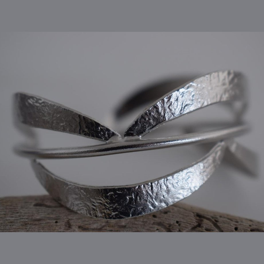 Trifyllon bracelet – Greek hammered jewelry – 18K gold, silver, and rose gold plated