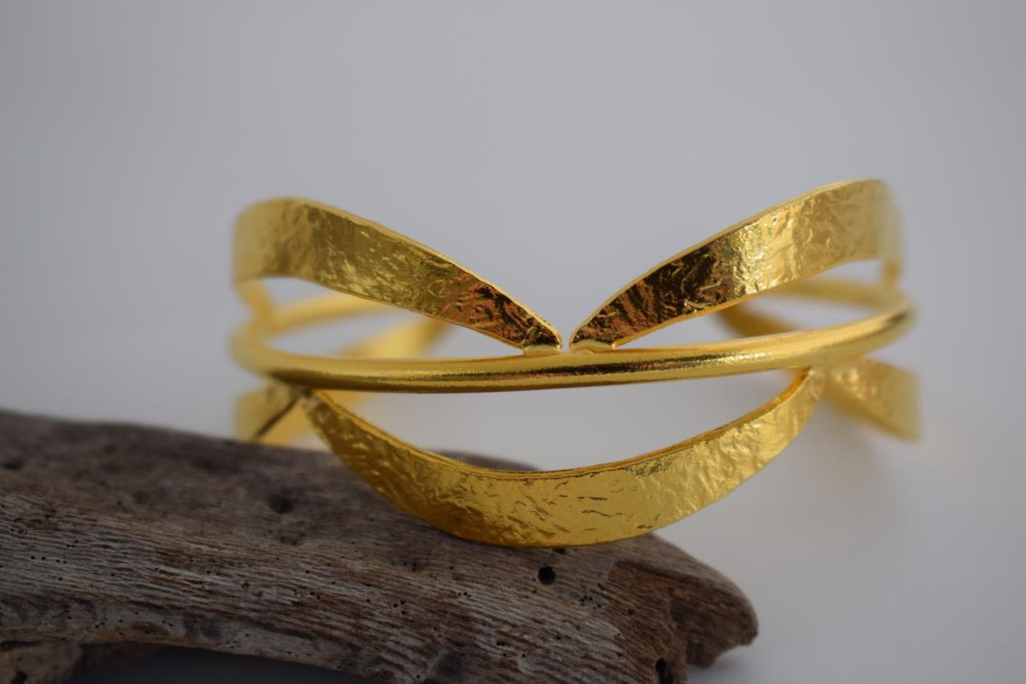 Trifyllon bracelet – Greek hammered jewelry – 18K gold, silver, and rose gold plated