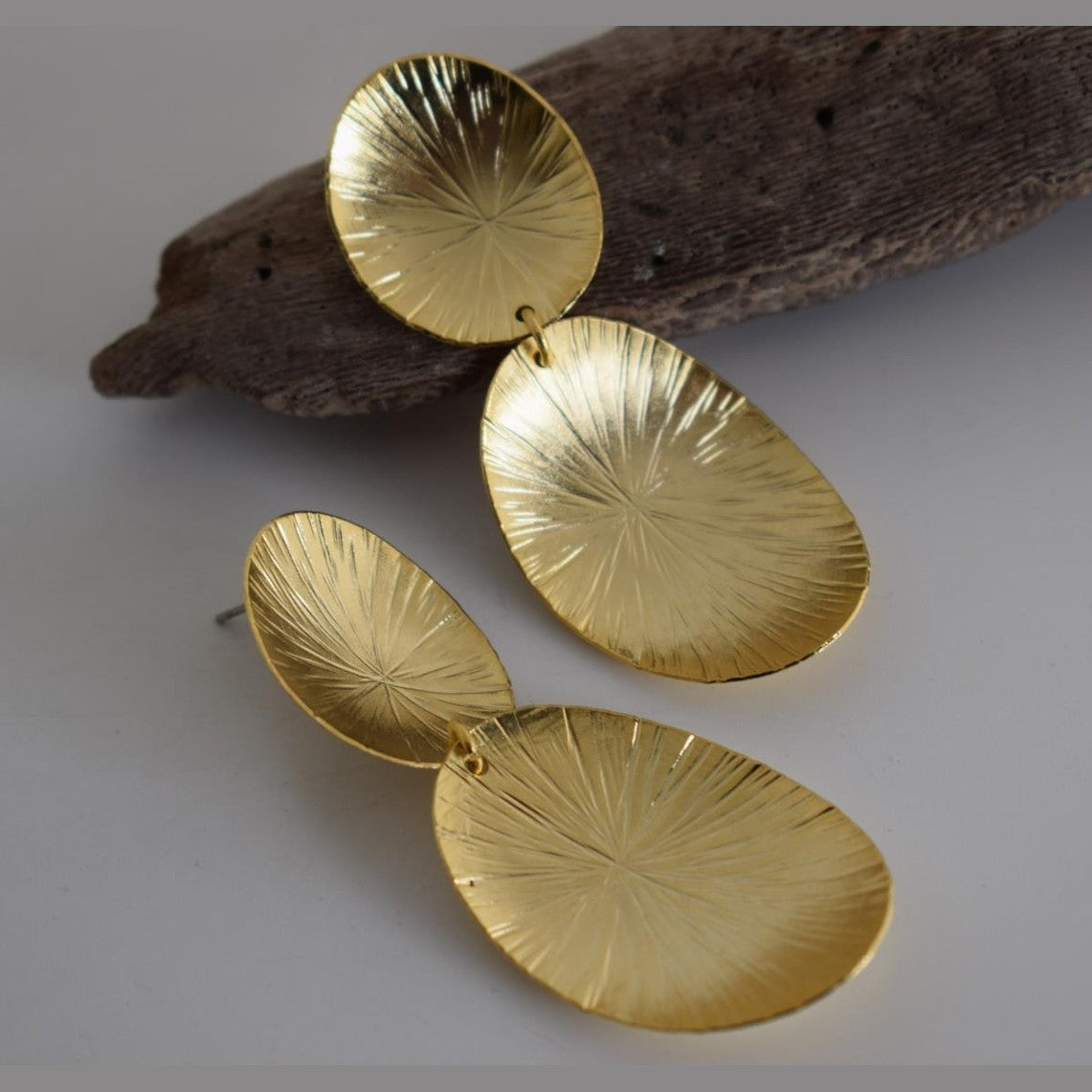 Kochlias earrings – Greek hammered jewelry inspired by seashell patterns, available in 18K gold plated, 18K silver plated, and rose gold plated
