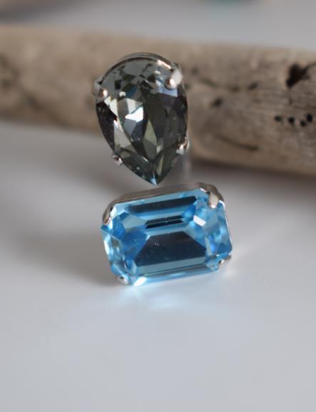 Okeanos ring Greek hammered jewelry with emerald-cut and teardrop crystals in 18K gold, silver, and rose gold plated finish.