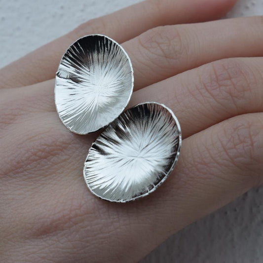 Kochlias ring Greek hammered jewelry oval seashell design in 18K gold, silver, and rose gold plated finish.