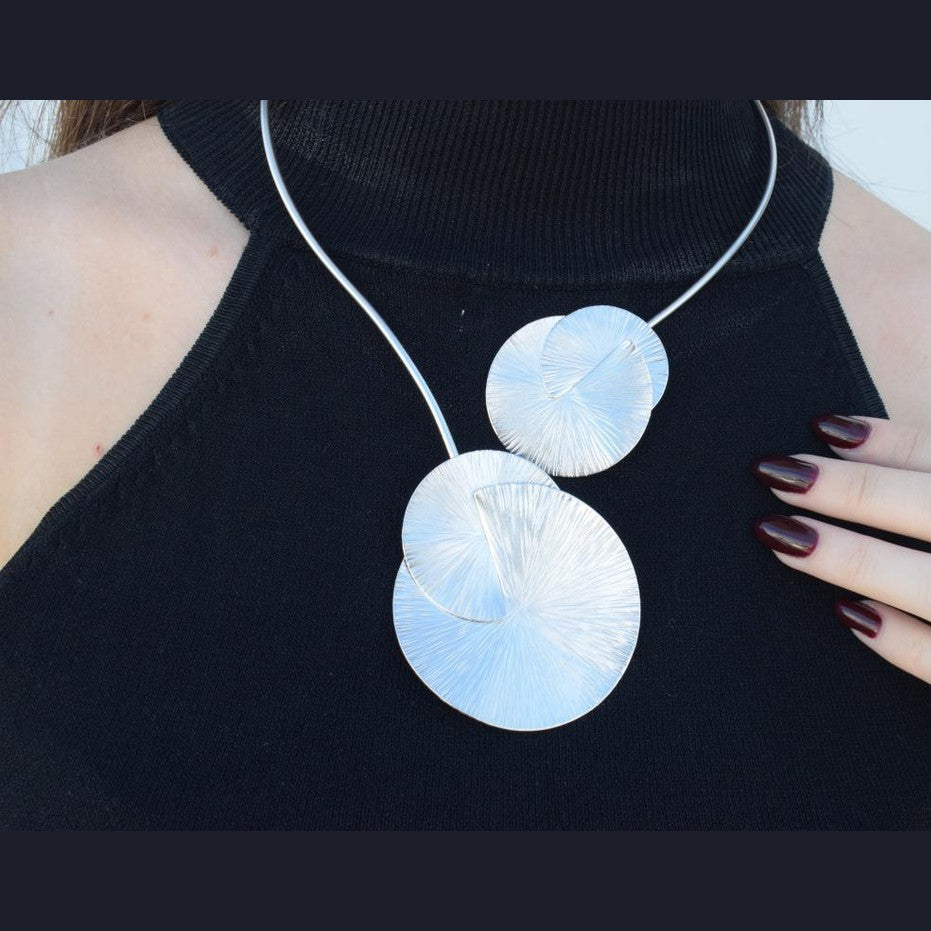 Kochlias 3 Necklace – handmade Greek hammered jewelry inspired by Aegean seashells, available in 18K gold and silver plated.