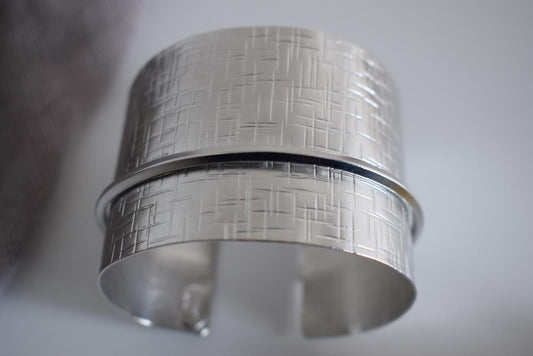 Minos bracelet – Greek hammered jewelry – 18K gold plated cuff with geometric engraved pattern