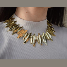 Acantha necklace – Greek hammered jewelry – 18K gold or silver plated – bold thorn-inspired hammered necklace with elongated shapes – also in rose gold finish