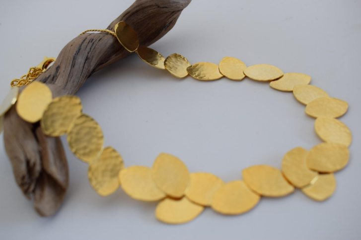 Trifyllon necklace – Greek hammered jewelry – 18K gold or silver plated – hammered overlapping oval leaves design,rose gold
