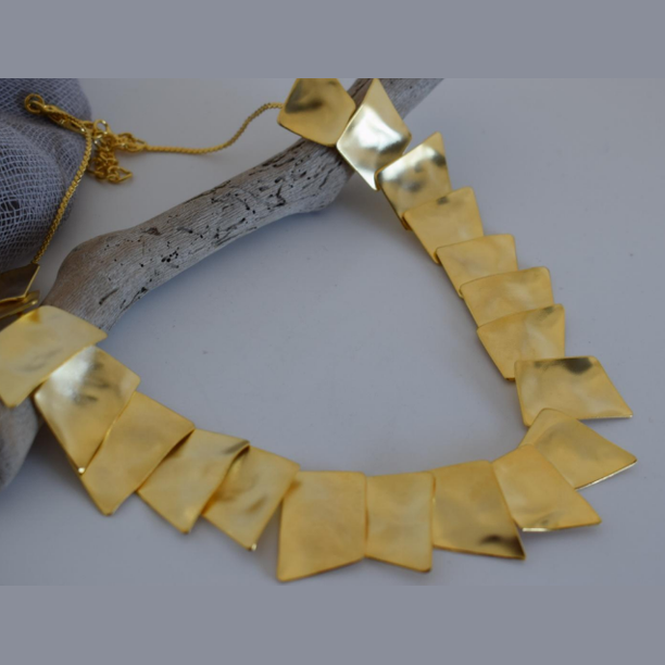 Aspida necklace – Greek hammered jewelry – 18K gold or silver plated – geometric statement design with bold hammered plates – also available in rose gold