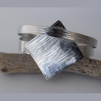 Mosaic Bracelet – Greek Hammered Jewelry – Available in 18K Gold, Silver, and Rose Gold Plated. Bold hammered square design inspired by ancient Greek mosaics.