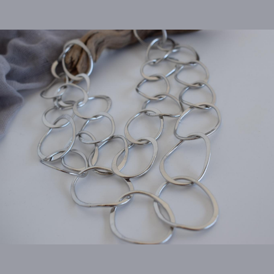 Kyklikon necklace – Greek hammered jewelry – 18K gold, silver, or rose gold plated – interlinked hammered circle design