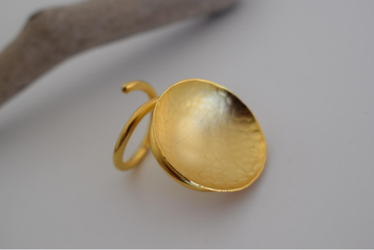 Eos Ring – Greek Hammered Jewelry – Available in 18K Gold, Silver, and Rose Gold Plated. Hammered circular design, adjustable, hypoallergenic, inspired by the goddess of dawn.