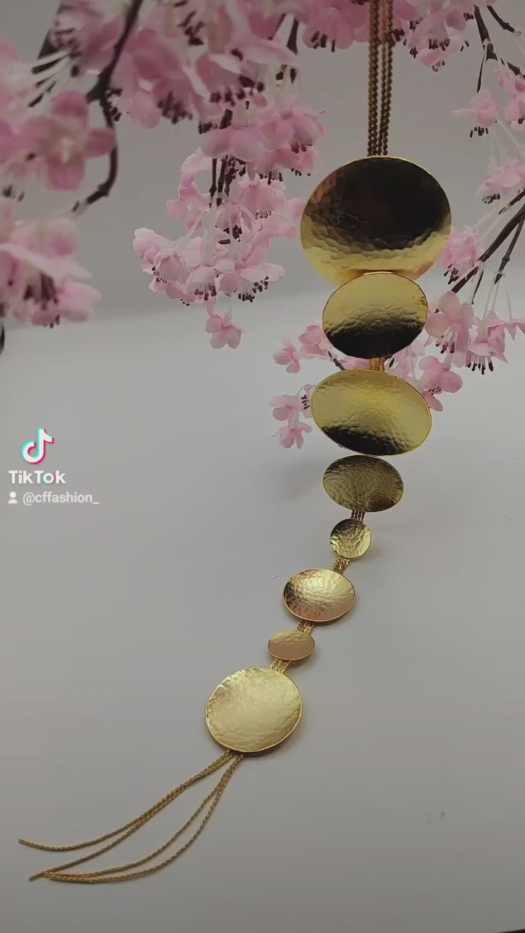 Rhea necklace – Greek hammered jewelry in 18K gold plated, 18K silver plated, and rose gold plated. Handcrafted necklace with hammered circular discs symbolizing the eternal cycle of life.