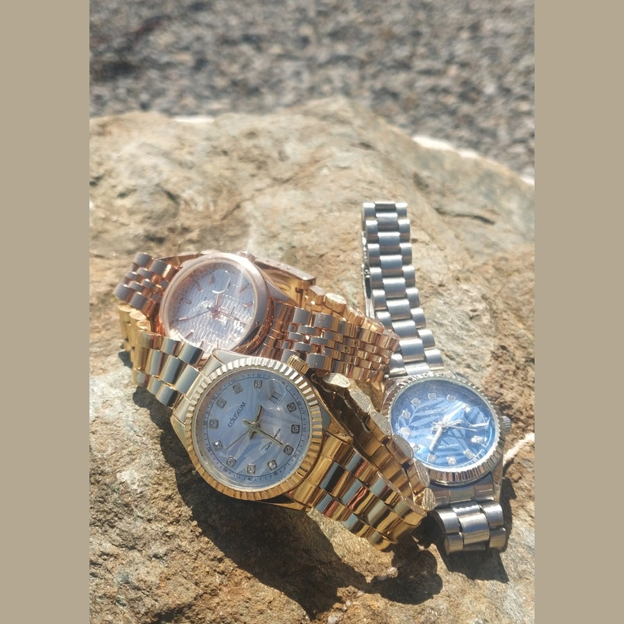 Women’s Elegant Deep Blue Dial Stainless Steel Watch With Crystals