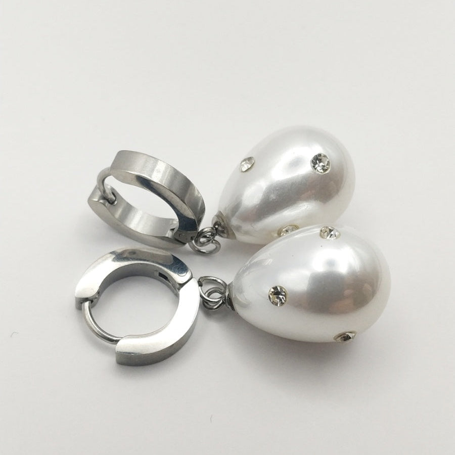 Elegant Stainless Steel Pearl & Crystal Drop Earrings – Gold or Silver Finish