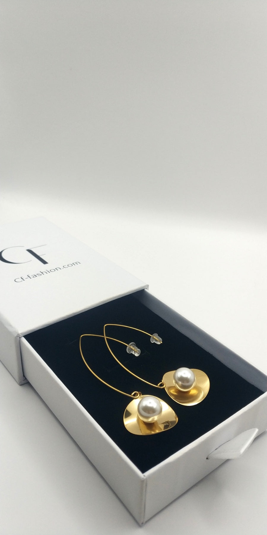 Disc Pearl Stainless Steel Drop Earrings