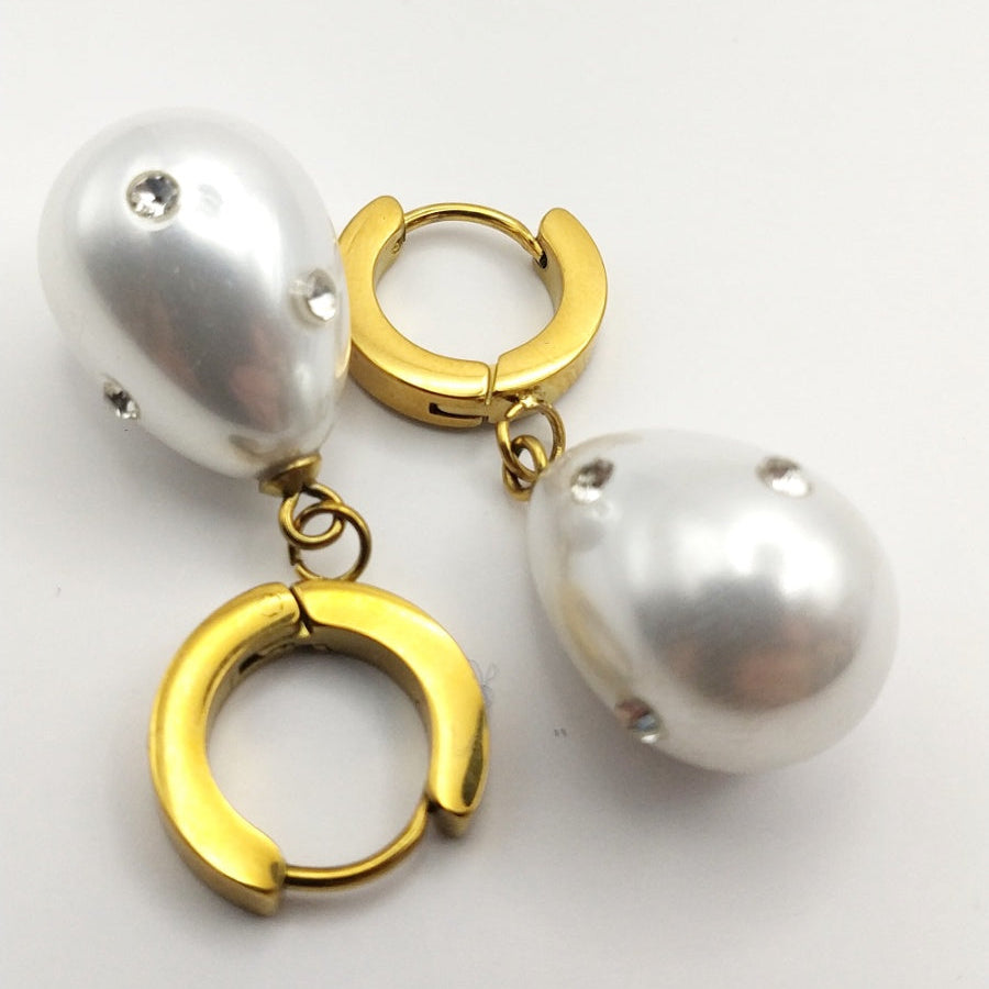 Elegant Stainless Steel Pearl & Crystal Drop Earrings – Gold or Silver Finish