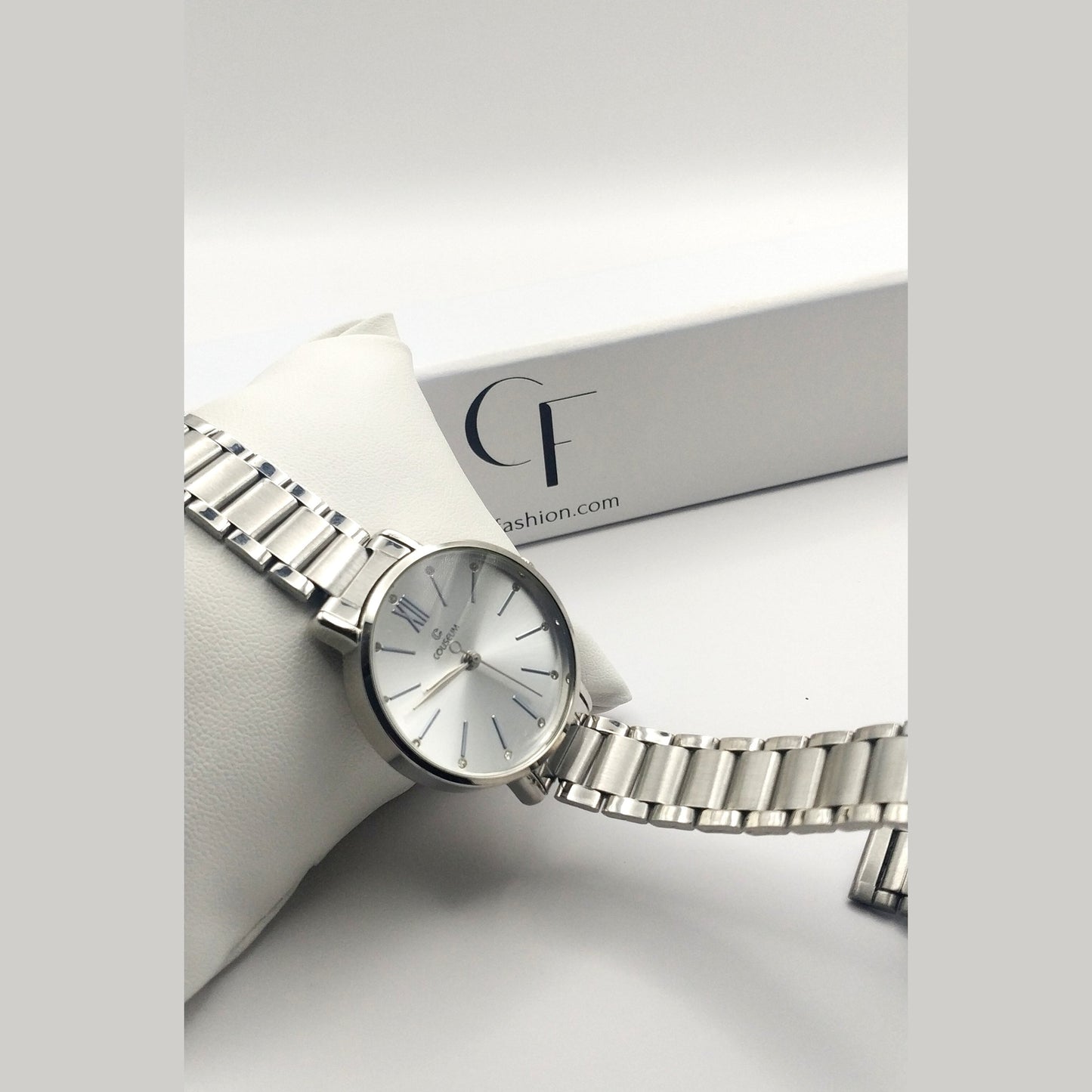  Women’s Watch with Stainless Steel Details and Dial with Crystals
