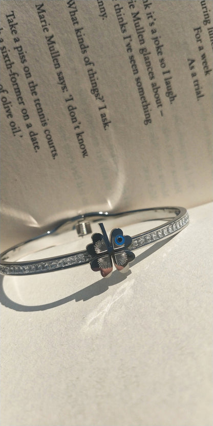  Stainless Steel Bracelet with Lucky Clover – Good Luck Charm