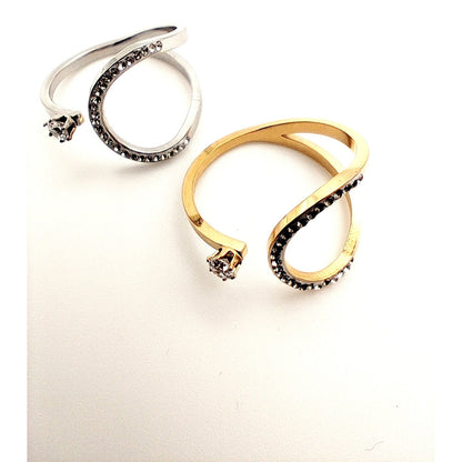 Hug Ring – Adjustable Stainless Steel Solitaire – Waterproof & Hypoallergenic