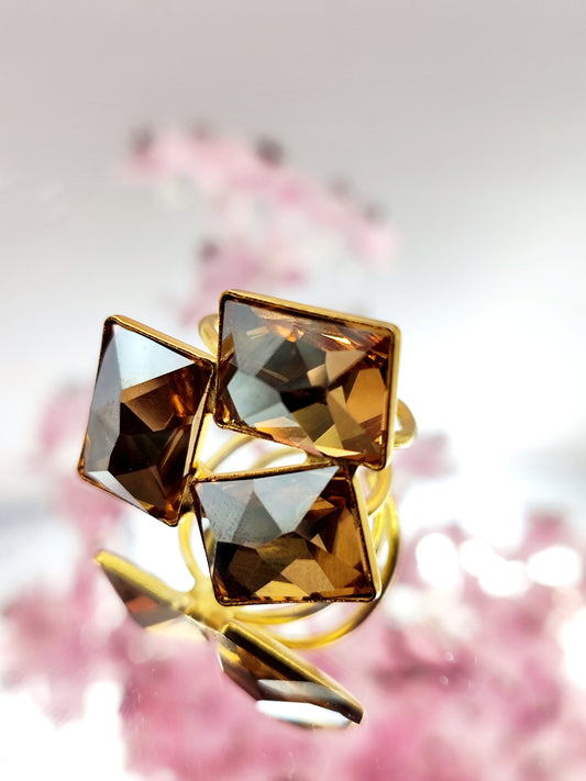 Crete Ring with Crystal – Greek hammered jewelry in 18K gold plated, 18K silver plated, and rose gold plated. Handcrafted adjustable ring with bold faceted crystal design inspired by Minoan Crete.