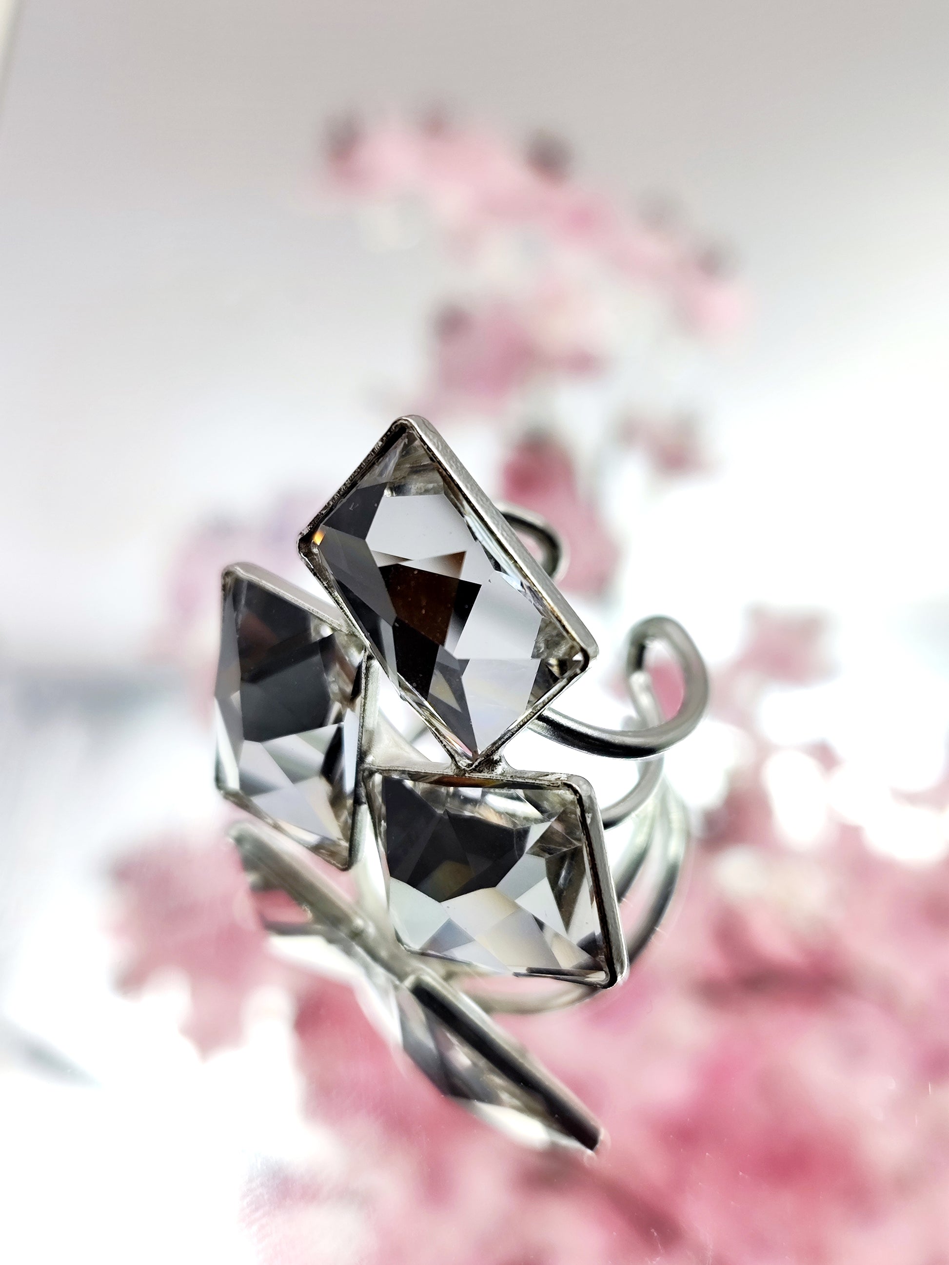 Crete Ring with Crystal – Greek hammered jewelry in 18K gold plated, 18K silver plated, and rose gold plated. Handcrafted adjustable ring with bold faceted crystal design inspired by Minoan Crete.