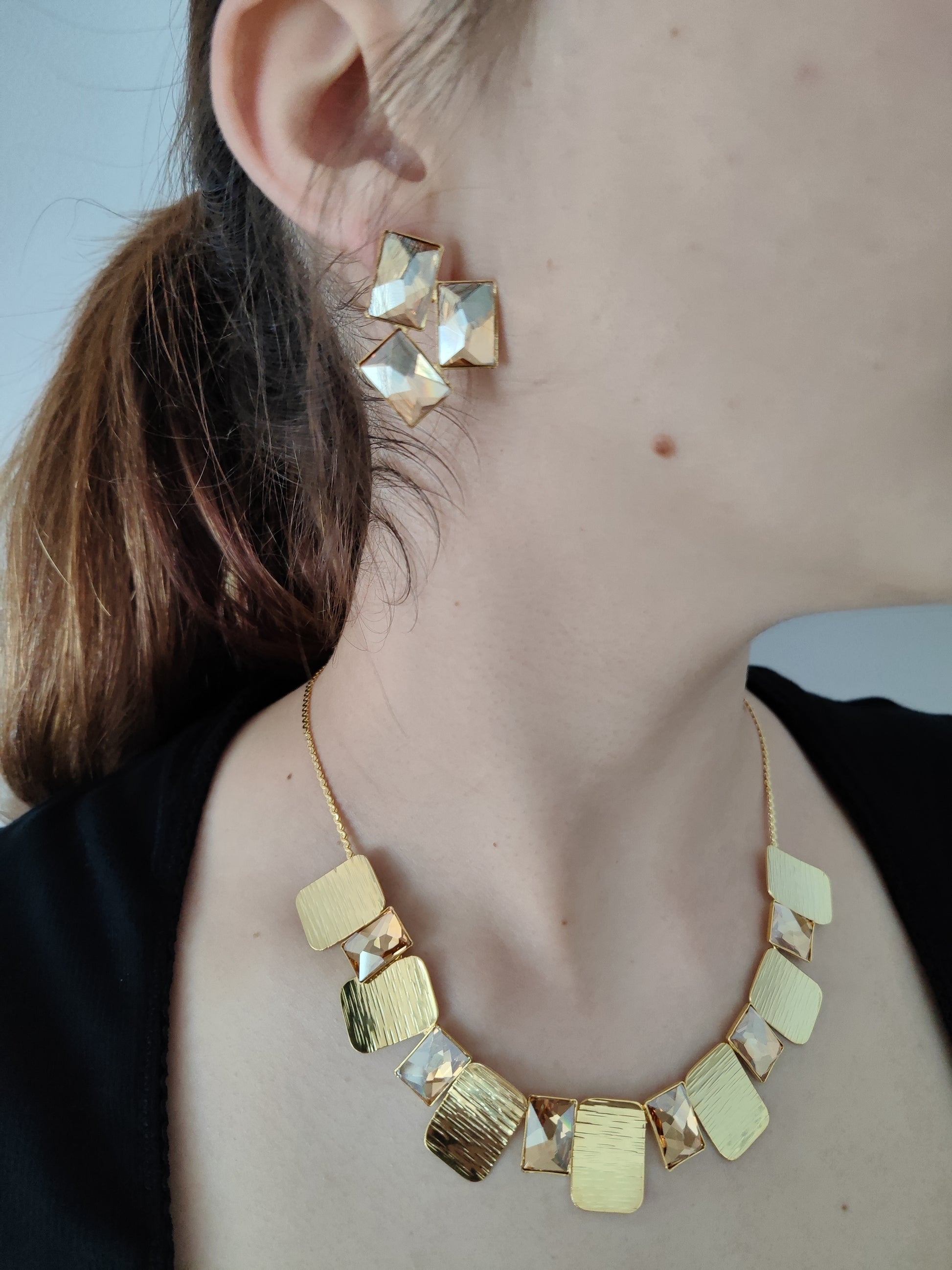 Crete Earrings with Crystal – Greek hammered jewelry in 18K gold plated, 18K silver plated, and rose gold plated. Handcrafted earrings with bold geometric faceted crystal design inspired by Minoan Crete.