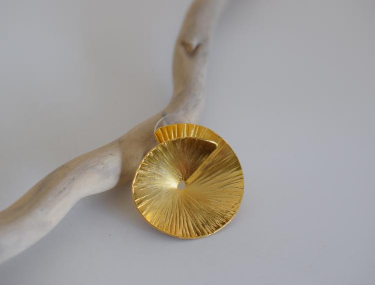 Kochlias5 earrings in handmade Greek hammered jewelry design, available in gold plated and silver plated finishes.