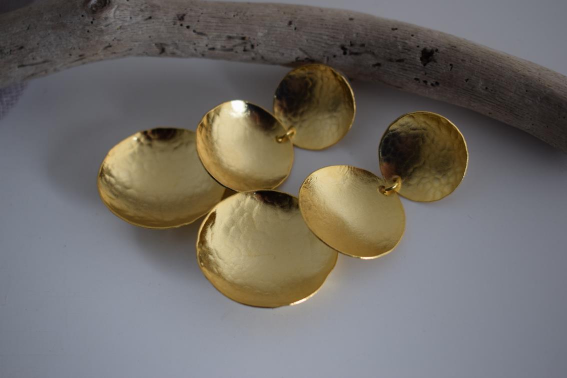 Dione earrings – Greek hammered jewelry with cascading hammered discs, available in 18K gold-plated, 18K silver-plated, and rose-gold plated finishes.