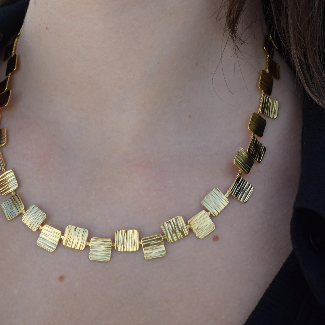 Danae2 Necklace – Handmade Greek hammered jewelry with square-link hammered texture, available in 18K gold and silver plated.