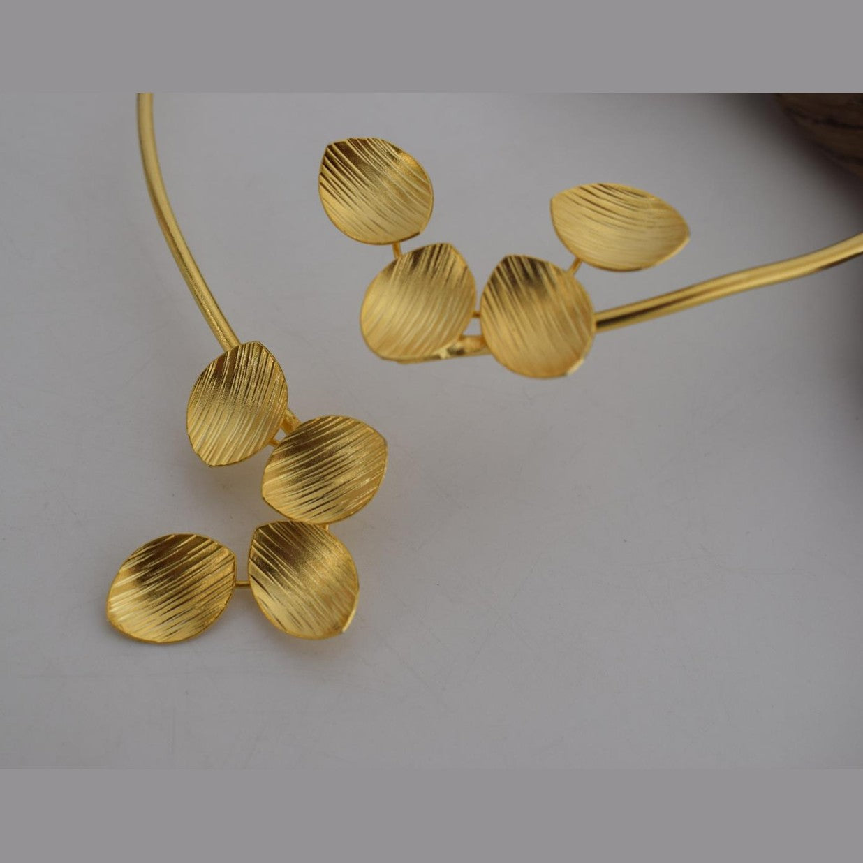 Anemone Necklace – Handmade Greek hammered jewelry inspired by the anemone flower, available in 18K gold or silver plated finish.